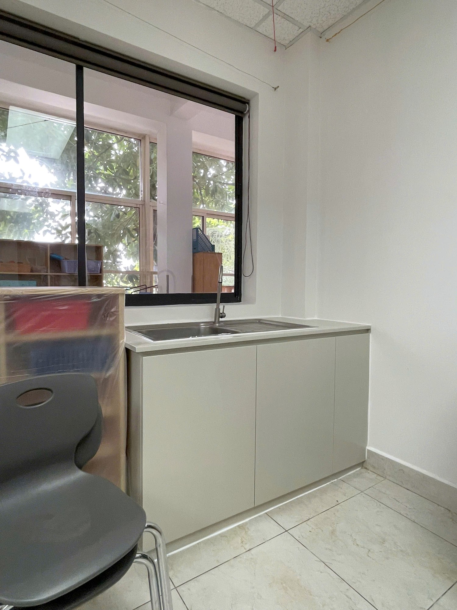 Vanity unit after repair and repainting